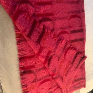 Carolina Herrera blanket